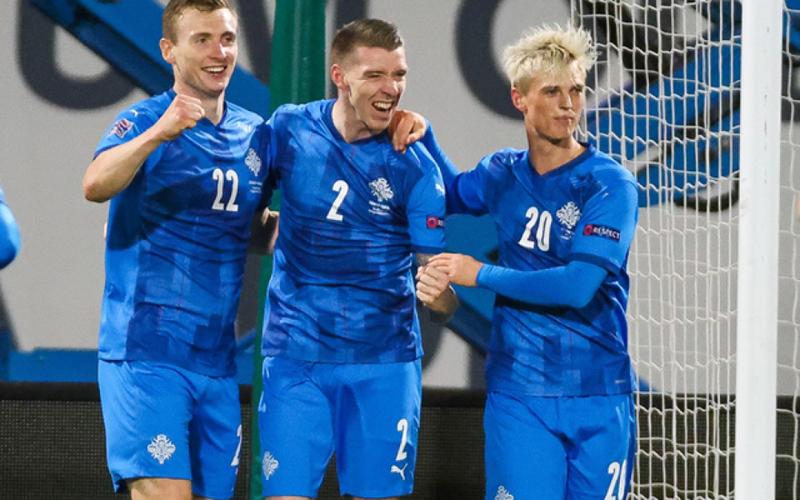 2016年冰岛欧洲杯（16年欧洲杯冰岛队都是业余球员吗）