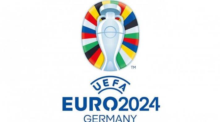 欧洲杯国家签名足球（欧洲杯国家标志）