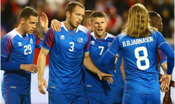 丹麦芬兰比分欧洲杯（2021欧洲杯丹麦vs芬兰谁先开球）