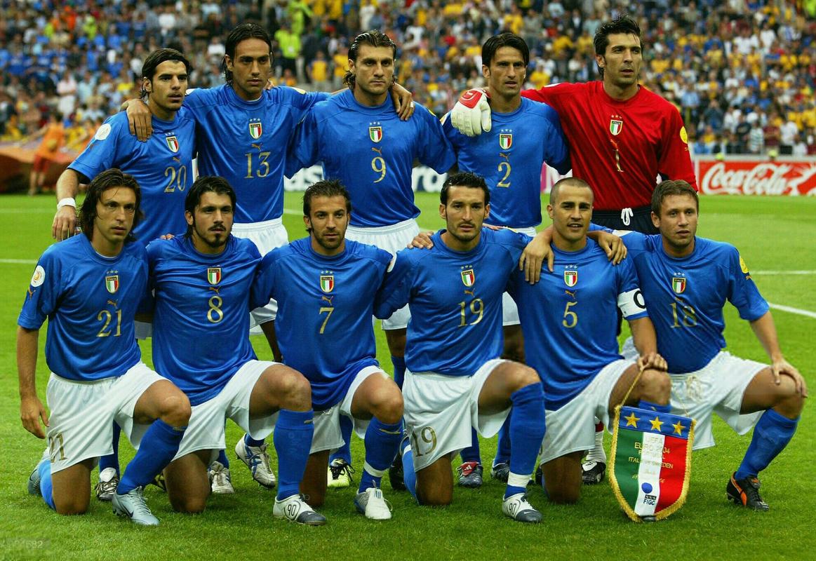 2004欧洲杯意大利合影（2004欧洲杯意大利合影照片）