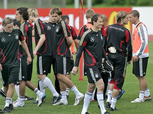 德国成功申办欧洲杯（德国成功申办欧洲杯是哪一年）