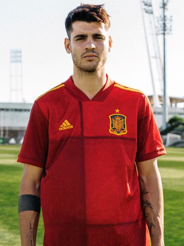 西班牙2020欧洲杯壁纸（西班牙2021欧洲杯主场球衣）